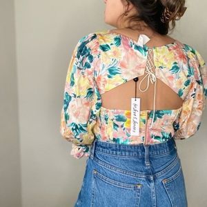 NEW For Love & Lemons Floral Tie Up back puff sleeve crop top size large